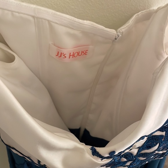 Yea-Length Formal Teal and White Off Shoulder Dress - Picture 7 of 7